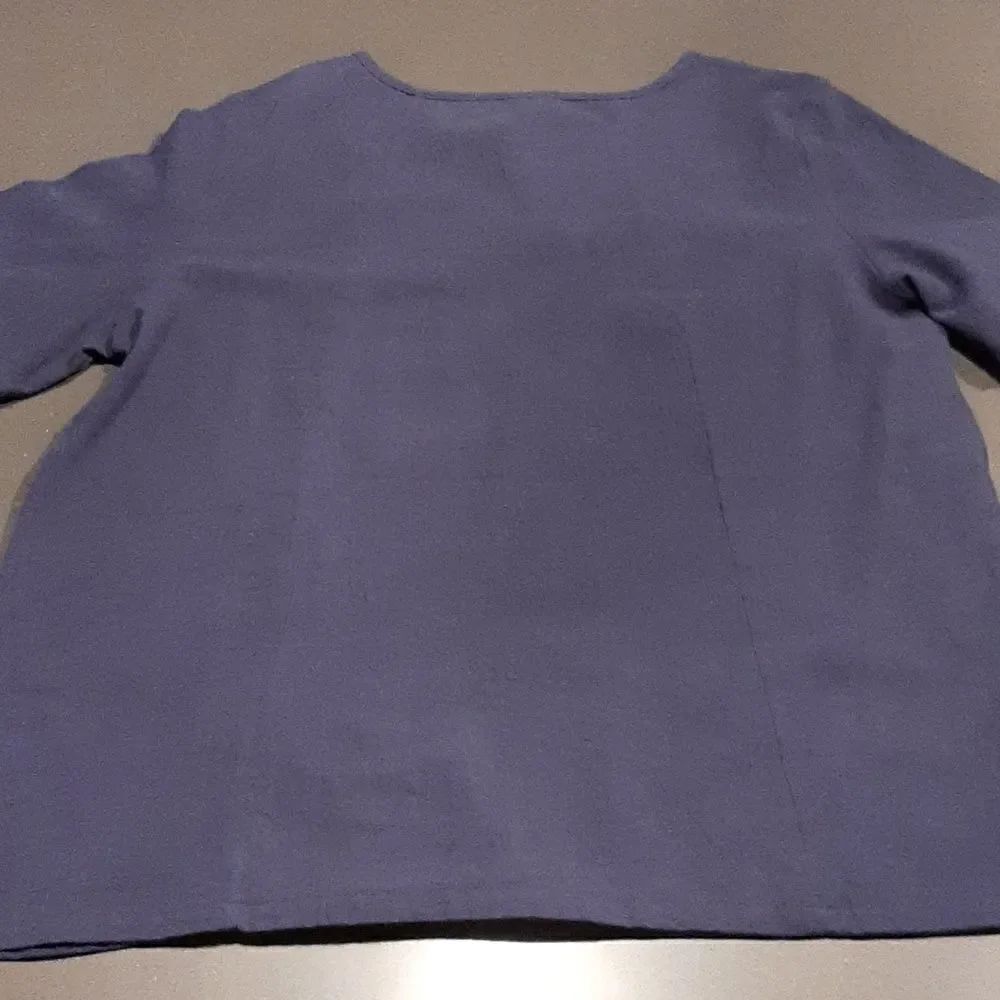 Navy Blue Lightweight Linen Top - Picture 3 of 5